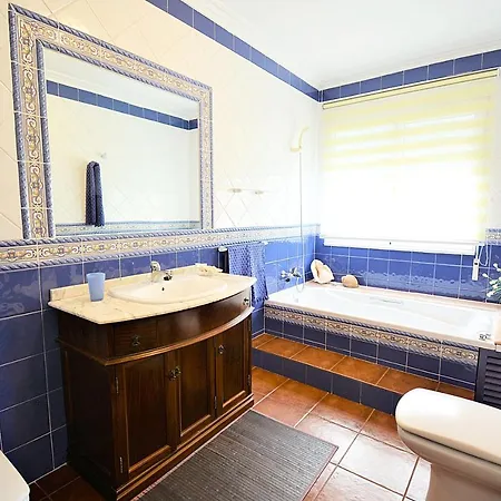 Galihost - De Roque Holiday home *